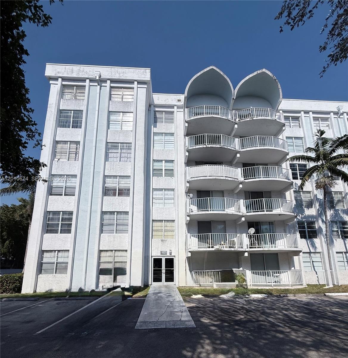 482 NW 165th St Road