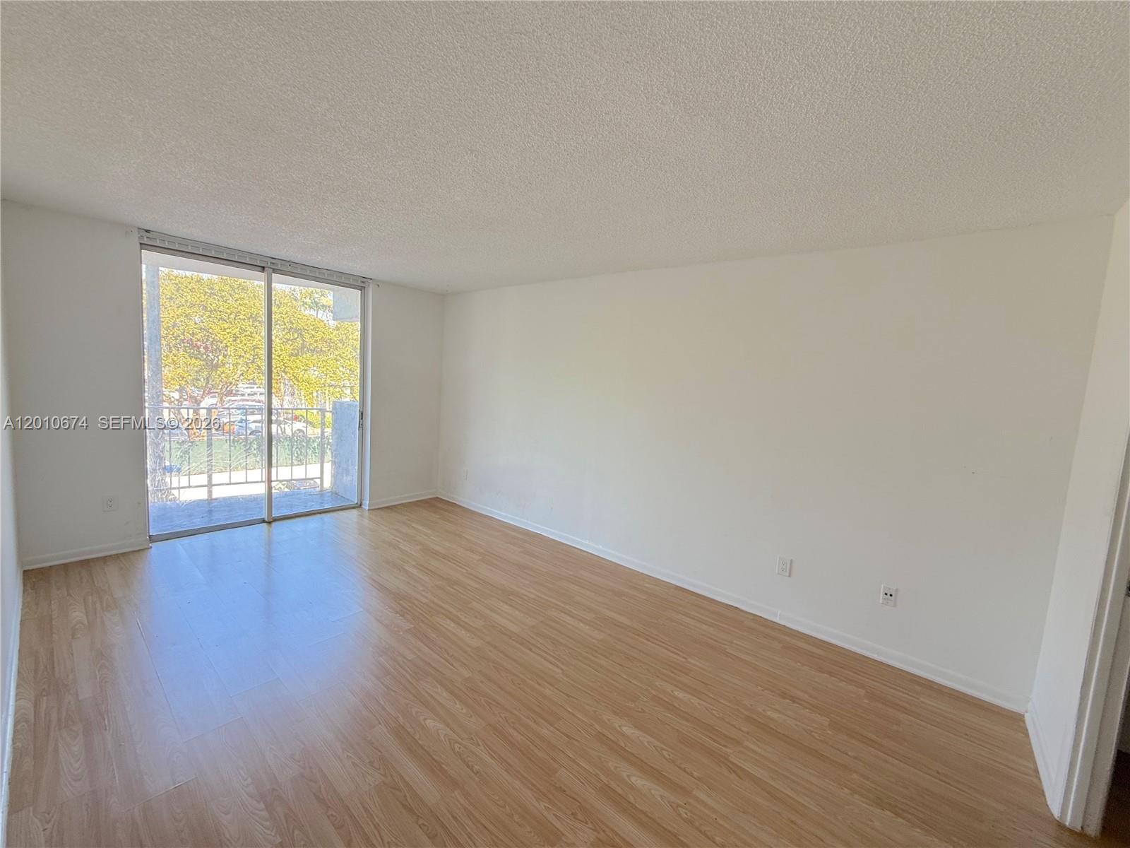 482 NW 165th St Road