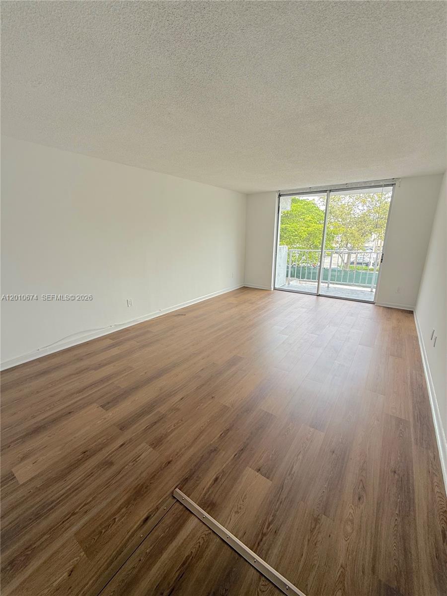 482 NW 165th St Road