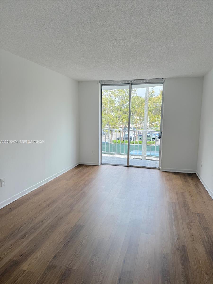 482 NW 165th St Road