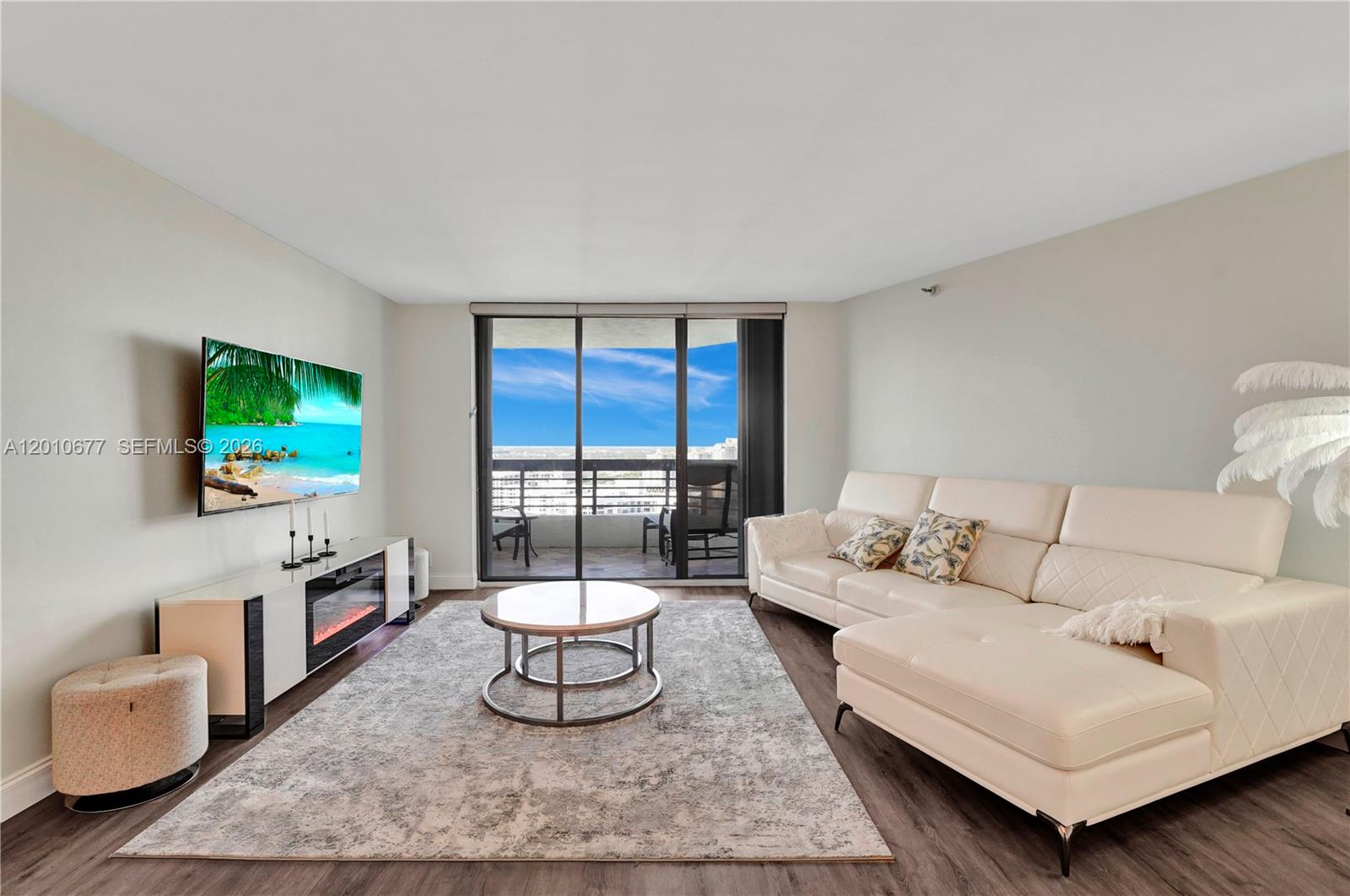 3500 Mystic Pointe Drive