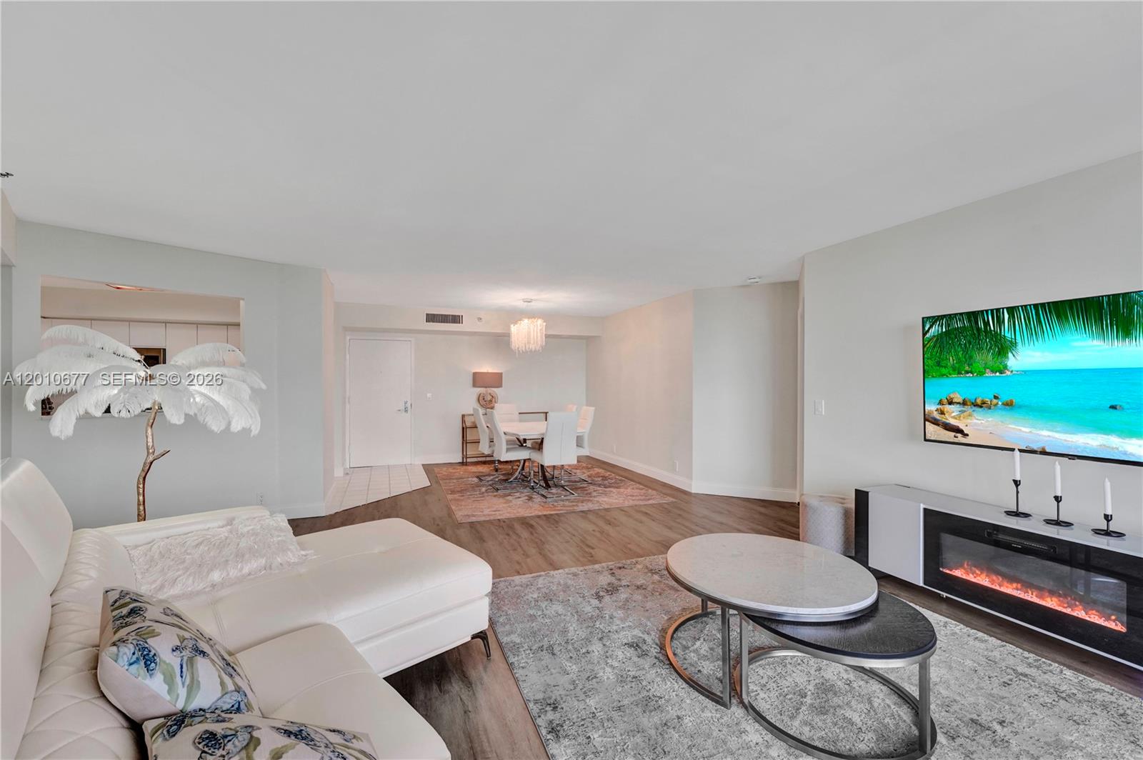 3500 Mystic Pointe Drive