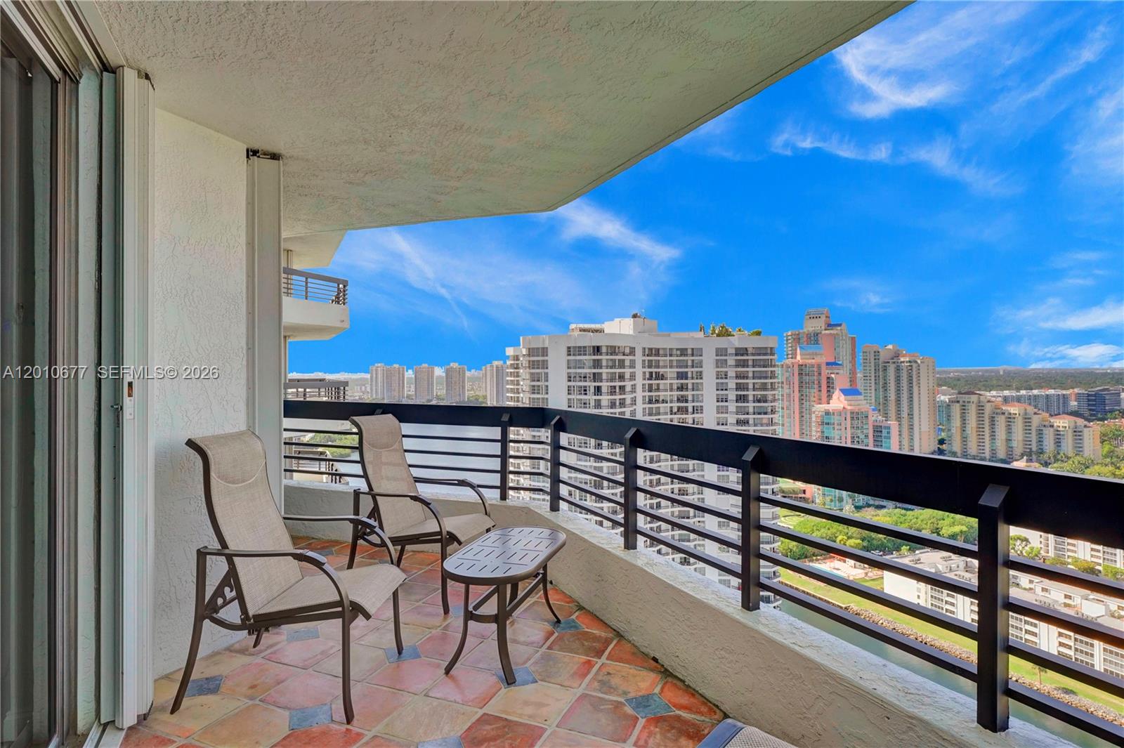 3500 Mystic Pointe Drive