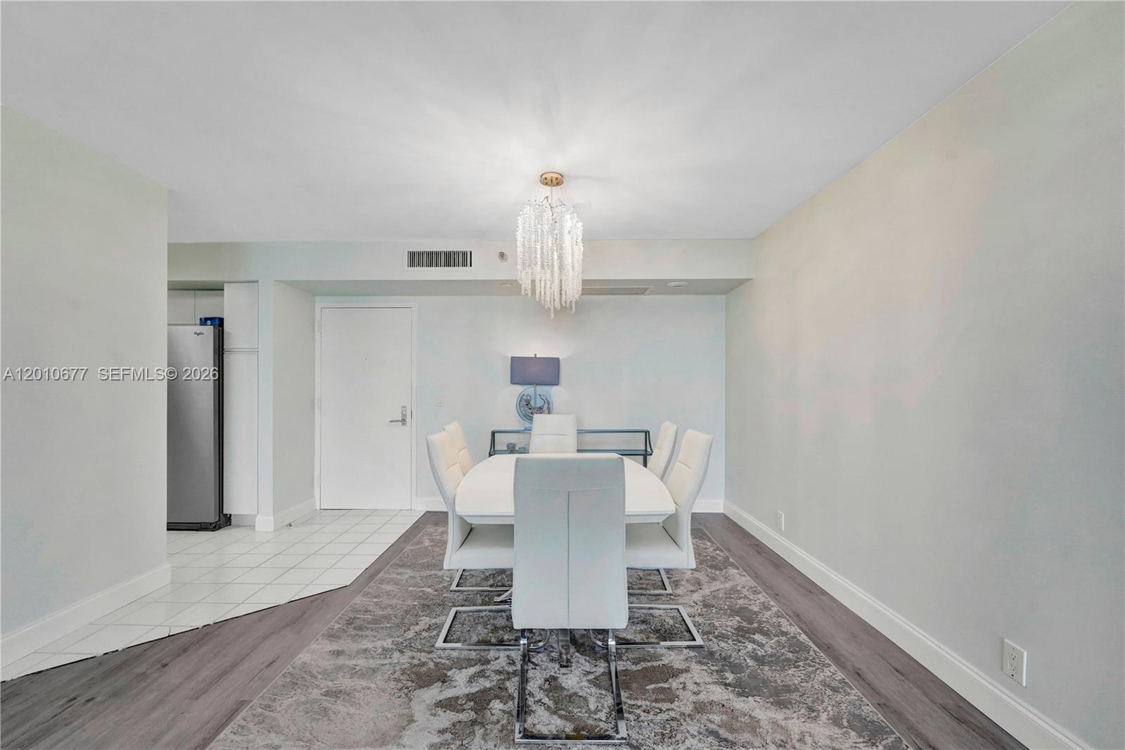 3500 Mystic Pointe Drive