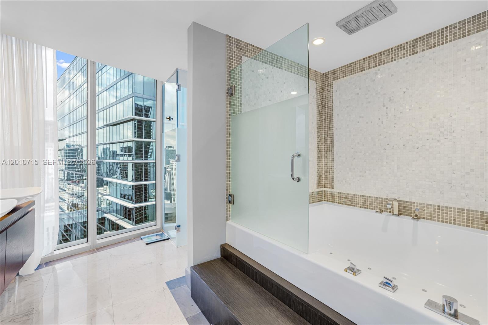 200 Biscayne Boulevard Way