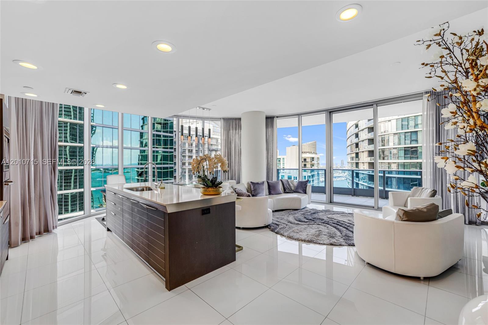 200 Biscayne Boulevard Way