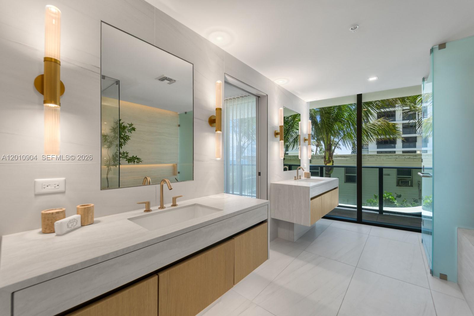 900 N Ocean Boulevard