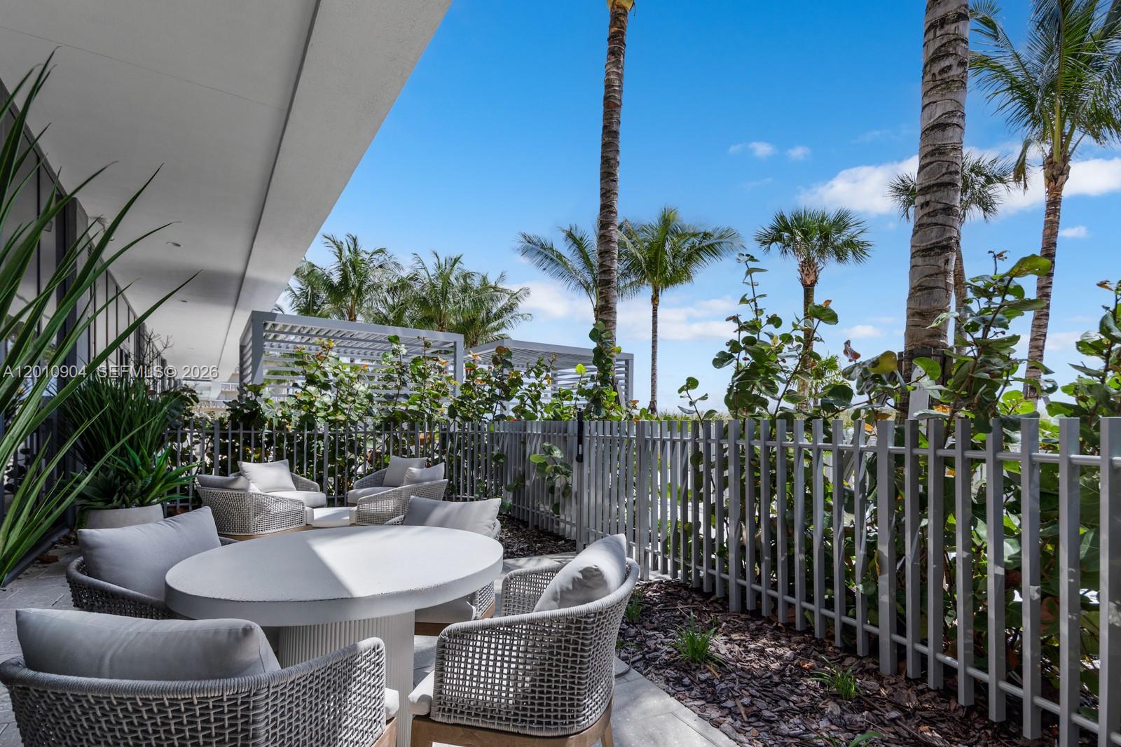 900 N Ocean Boulevard