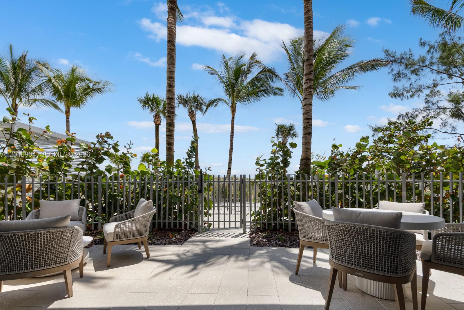 900 N Ocean Boulevard