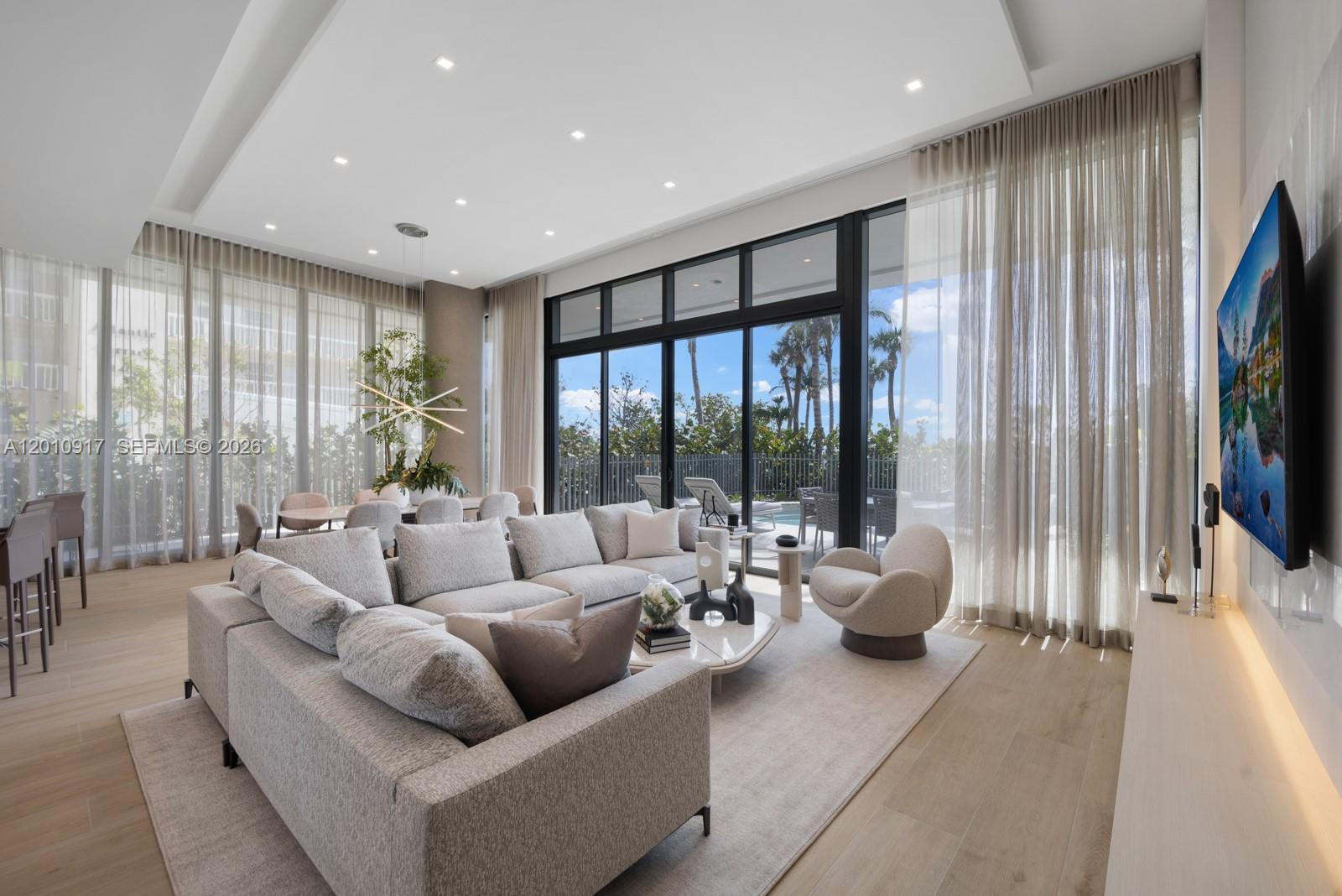 900 N Ocean Boulevard