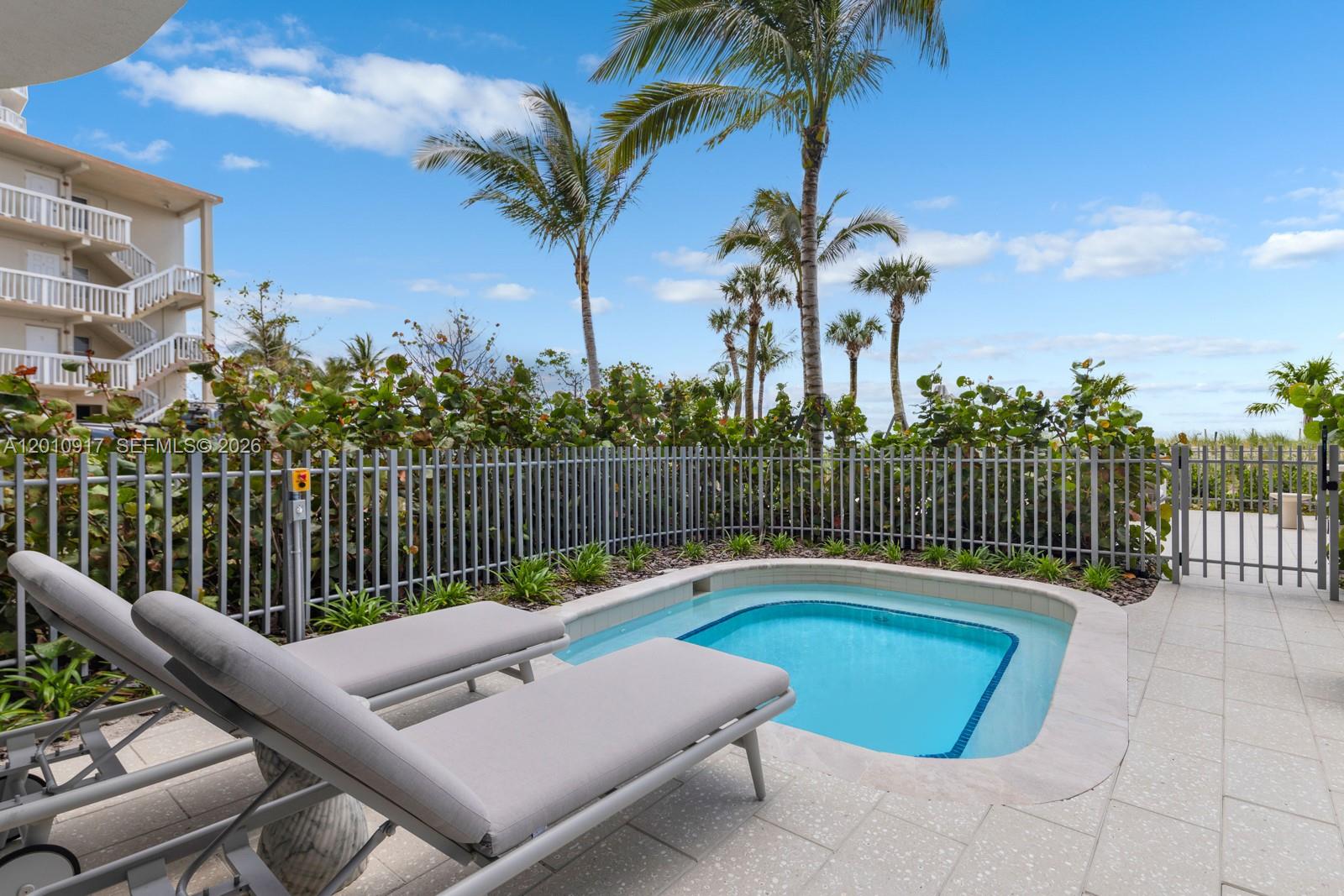900 N Ocean Boulevard