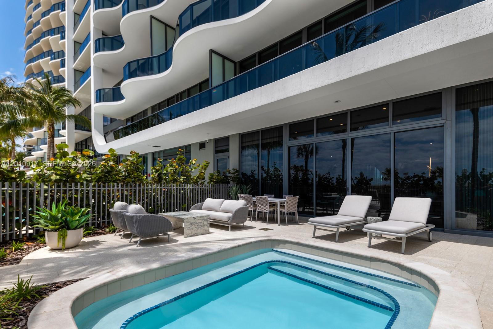 900 N Ocean Boulevard
