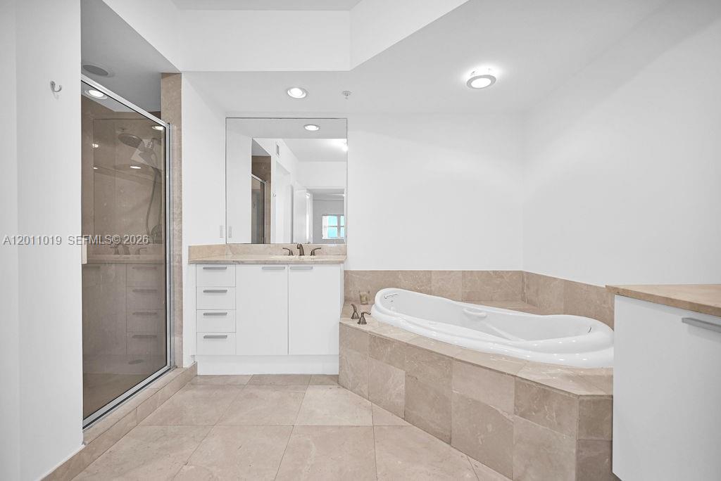 15051 Royal Oaks Lane