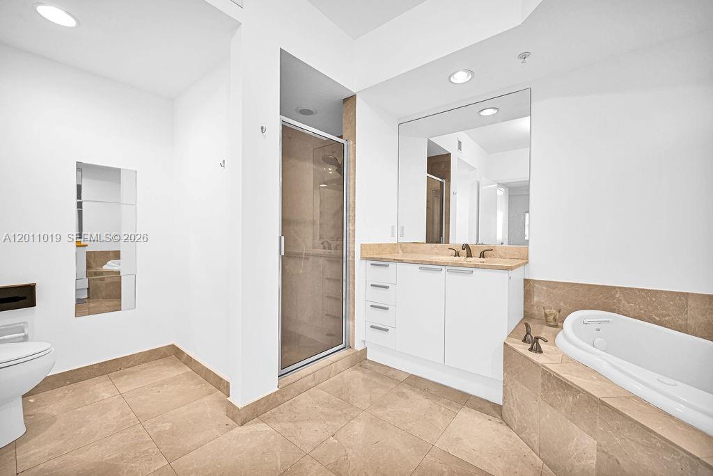 15051 Royal Oaks Lane