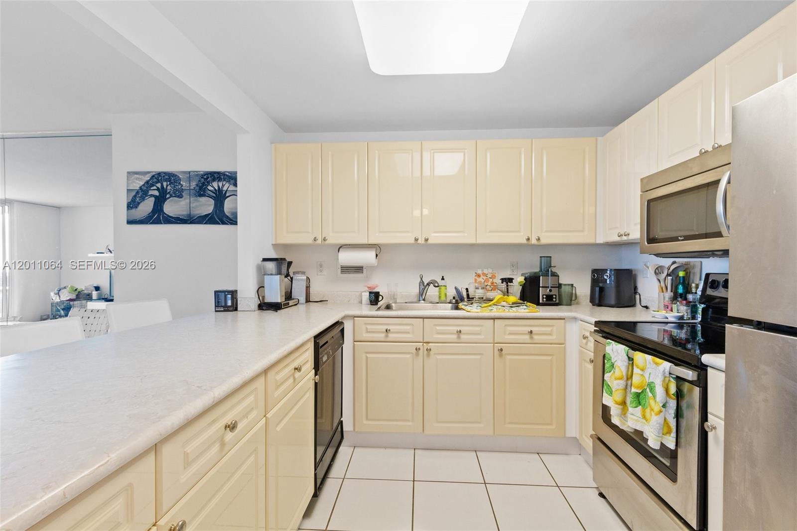 2301 Collins Avenue