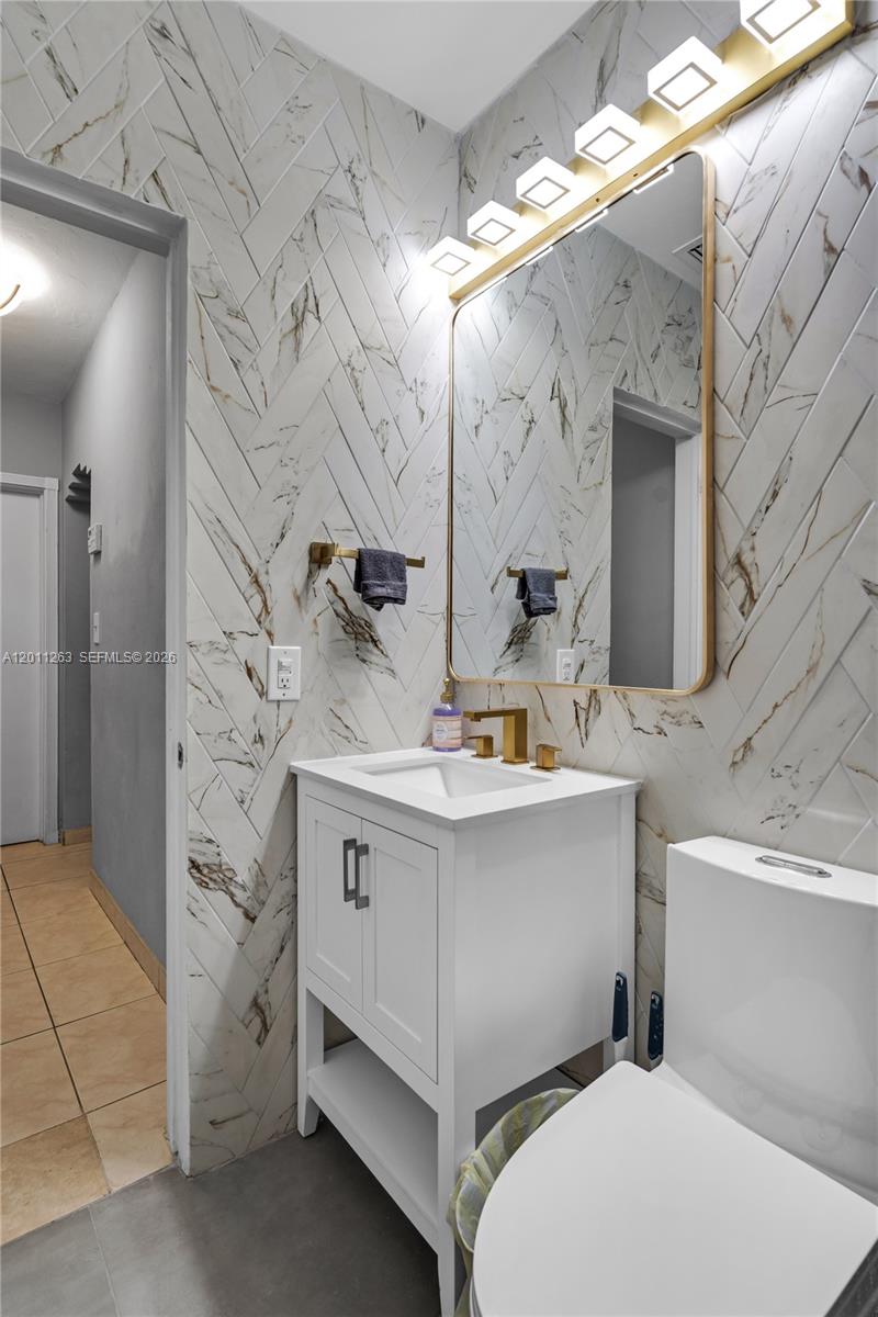 437 NE 107th Street gallery image #23
