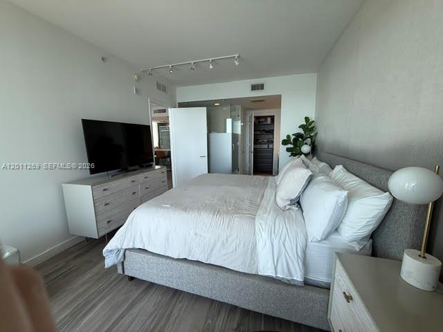 460 NE 28th Street