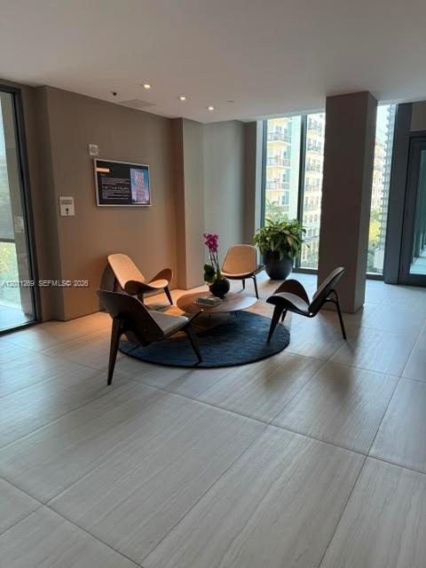 460 NE 28th Street