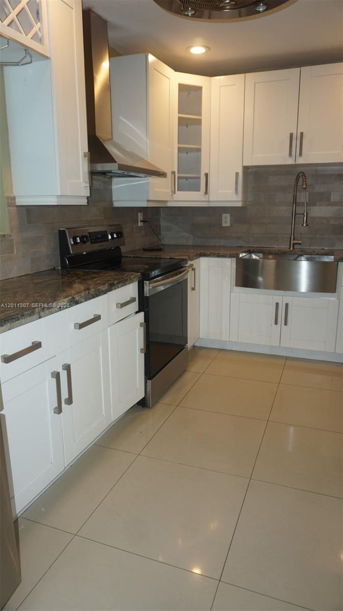 335 NW 187th Street