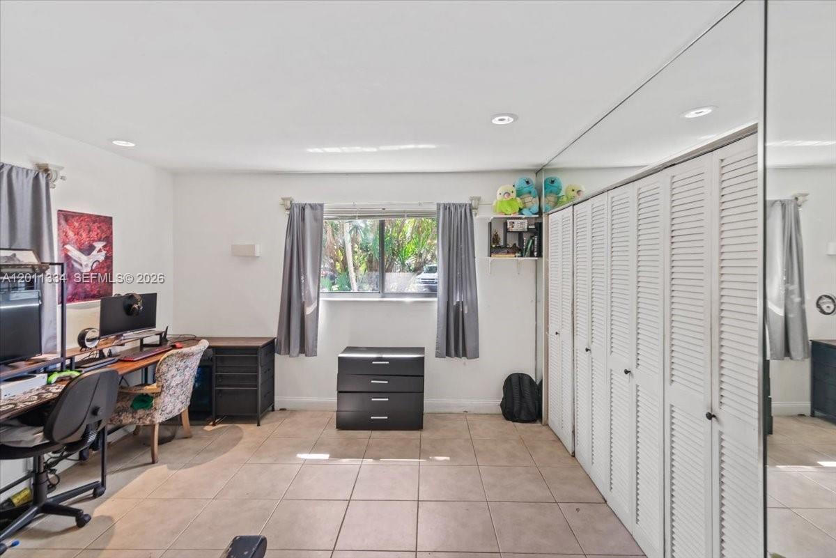 6385 SW 25th Street
