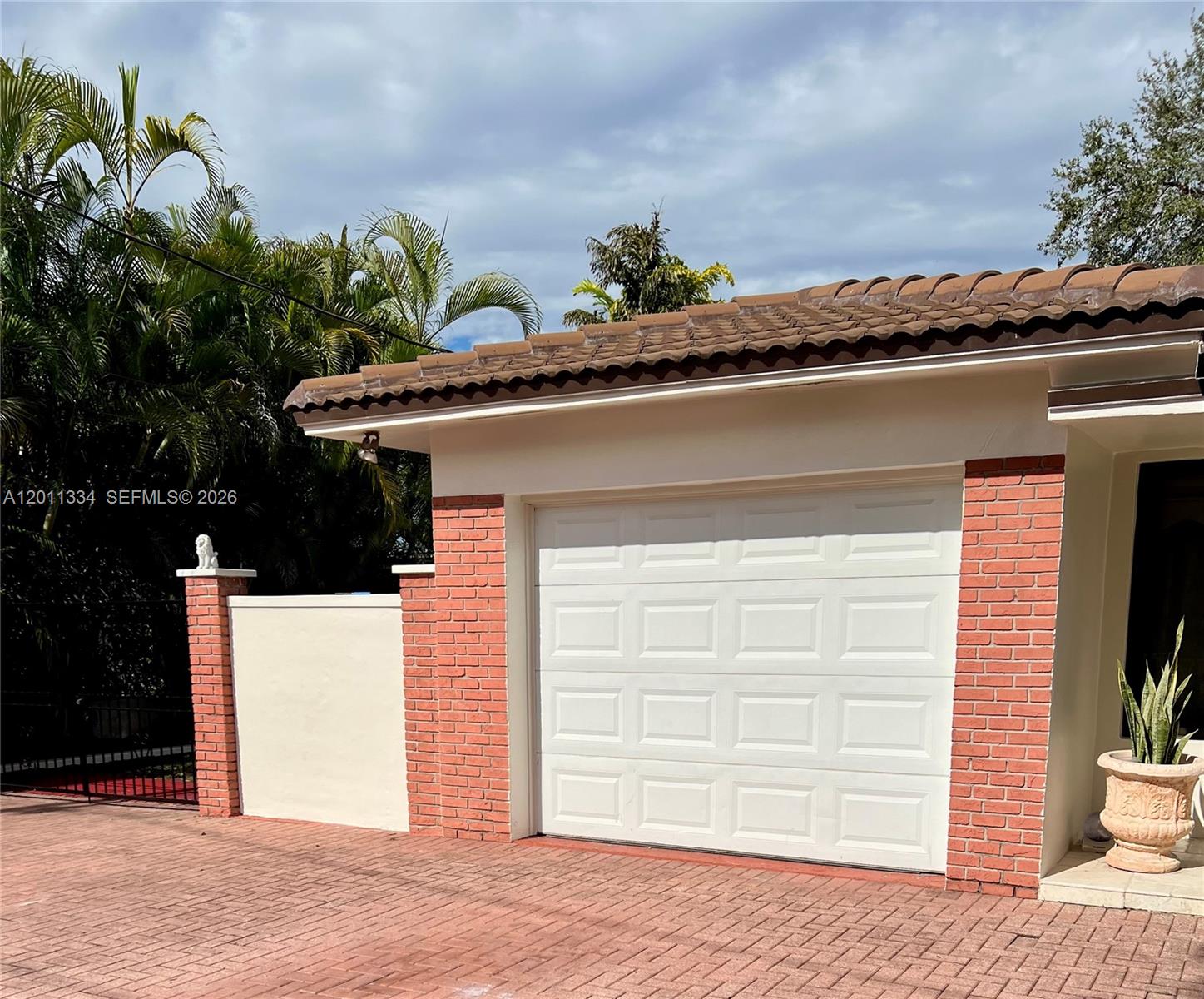 6385 SW 25th Street