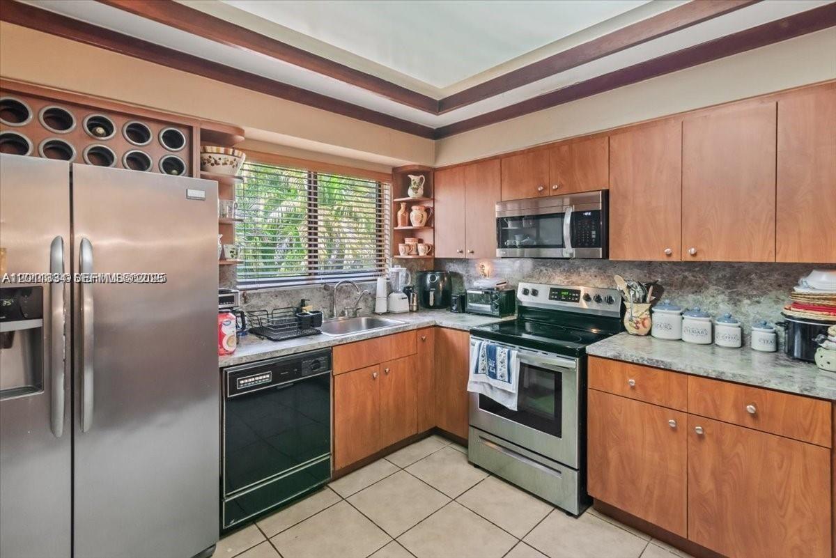 6385 SW 25th Street