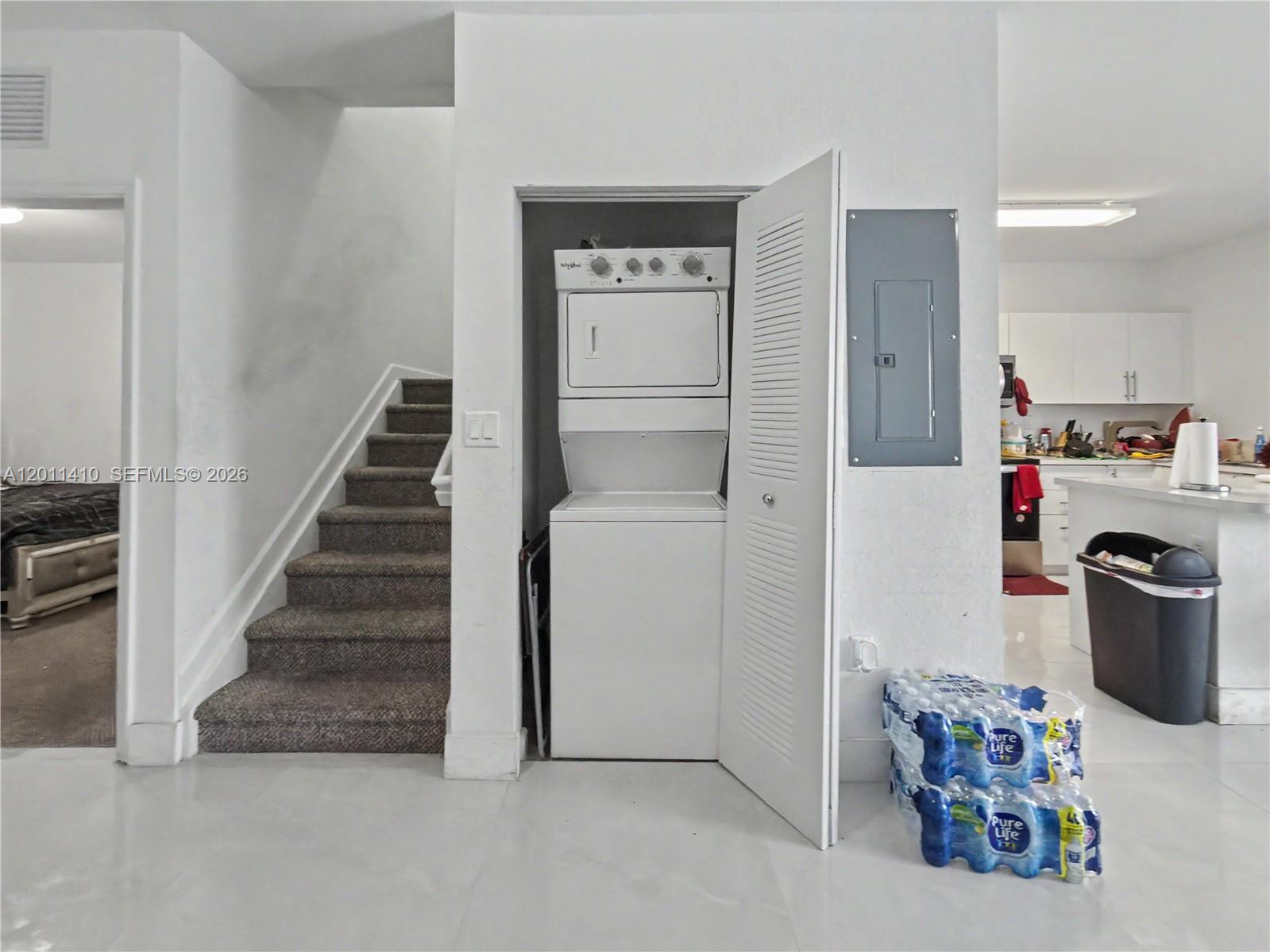 356 NW 12th Place