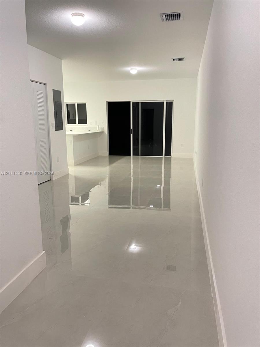356 NW 12th Place