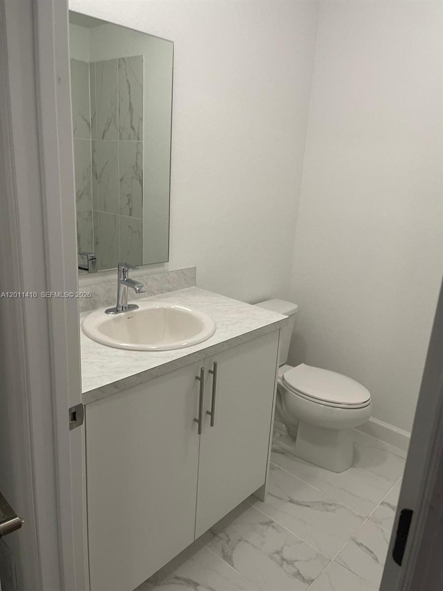 356 NW 12th Place