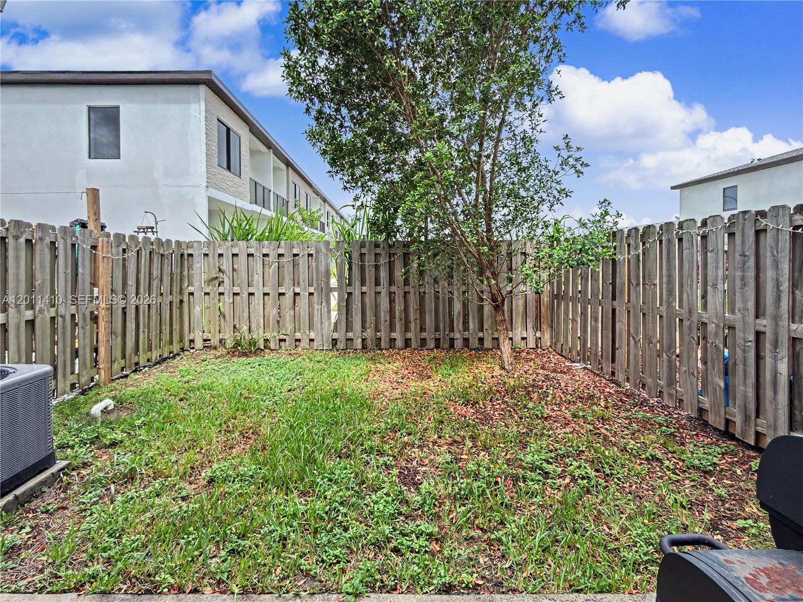 356 NW 12th Place