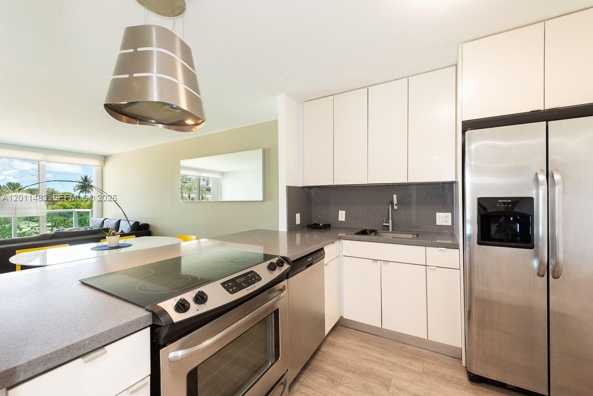 100 Bayview Drive