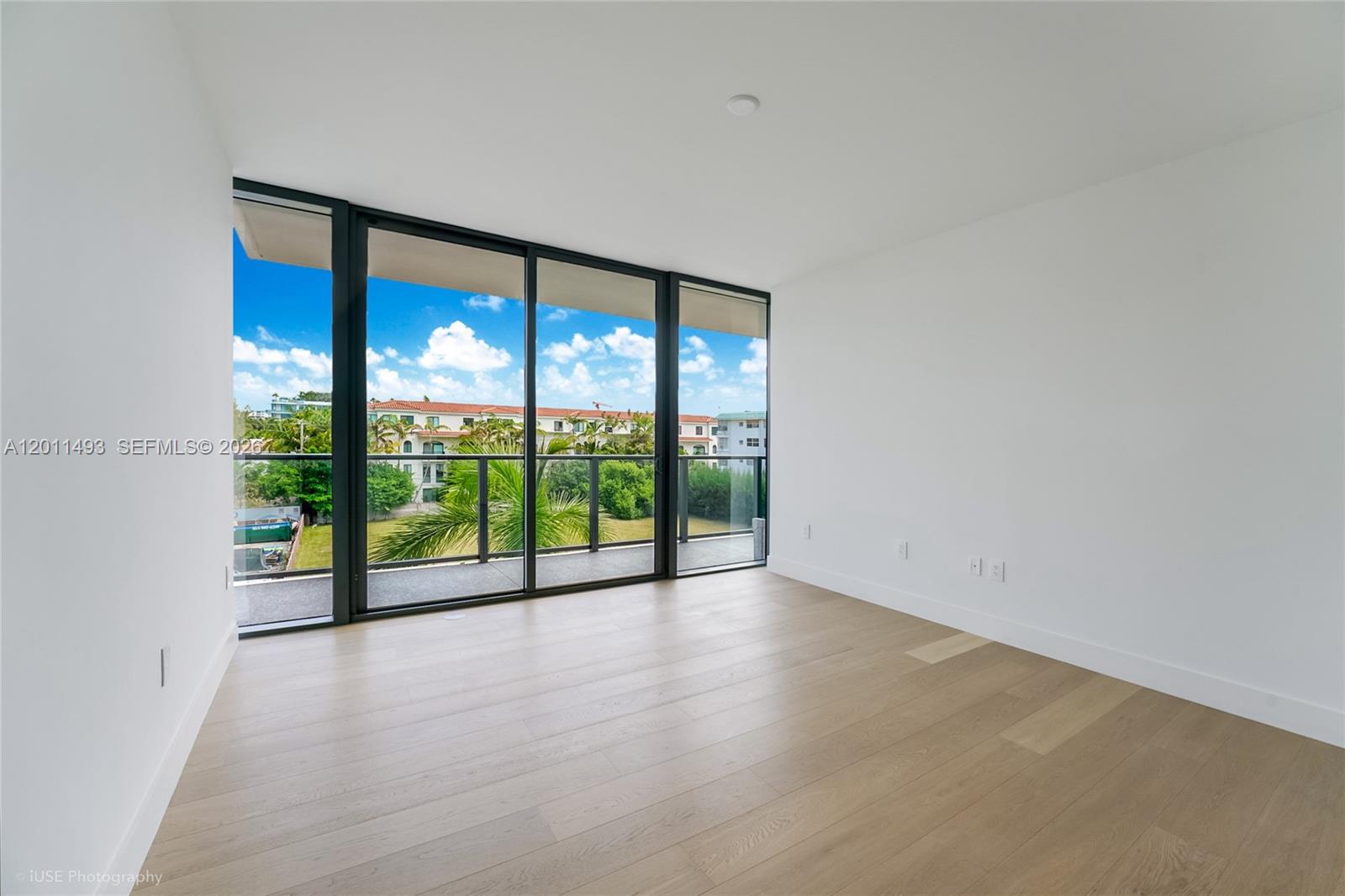 1177 Kane Concourse