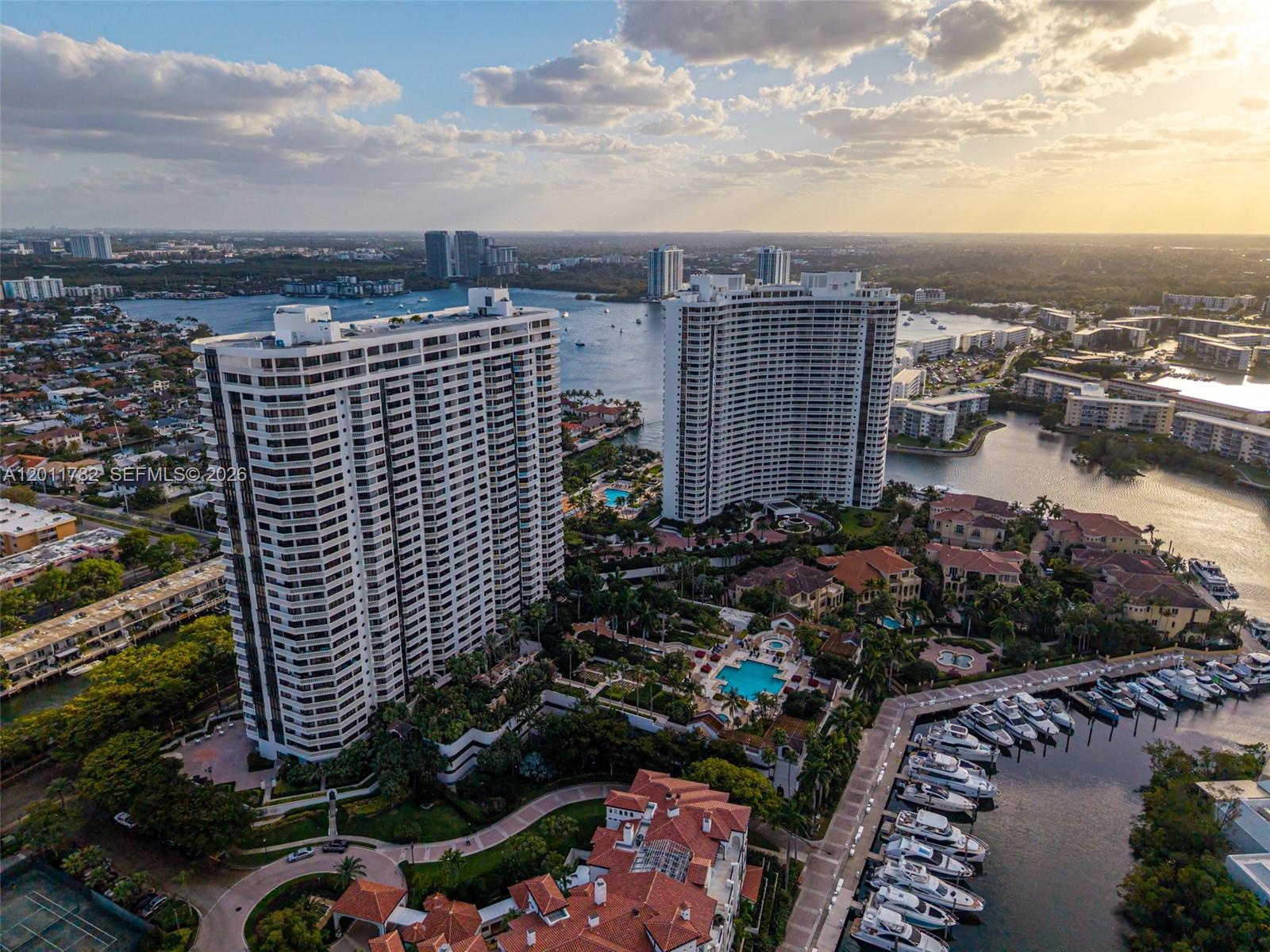 2000 Island Boulevard