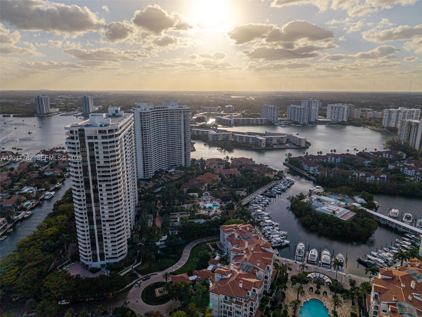 2000 Island Boulevard