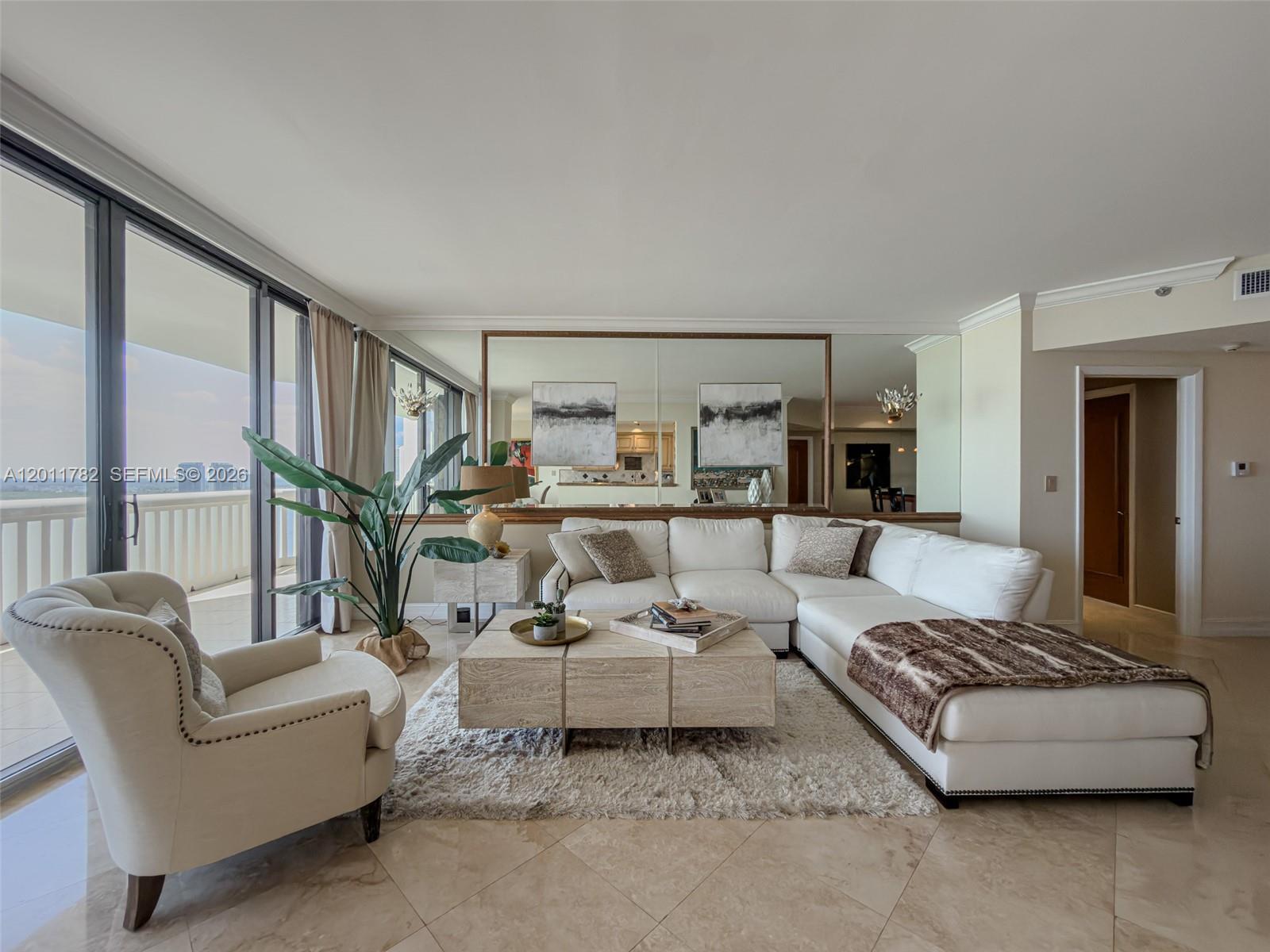 2000 Island Boulevard