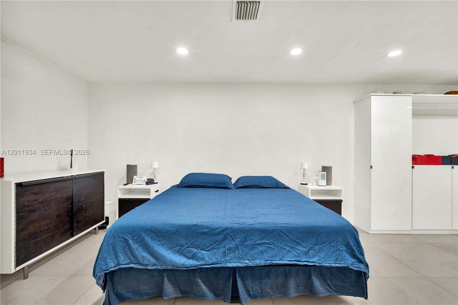 21015 NE 19th Court