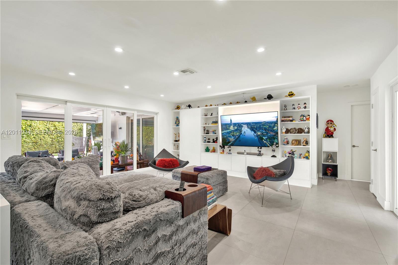 21015 NE 19th Court