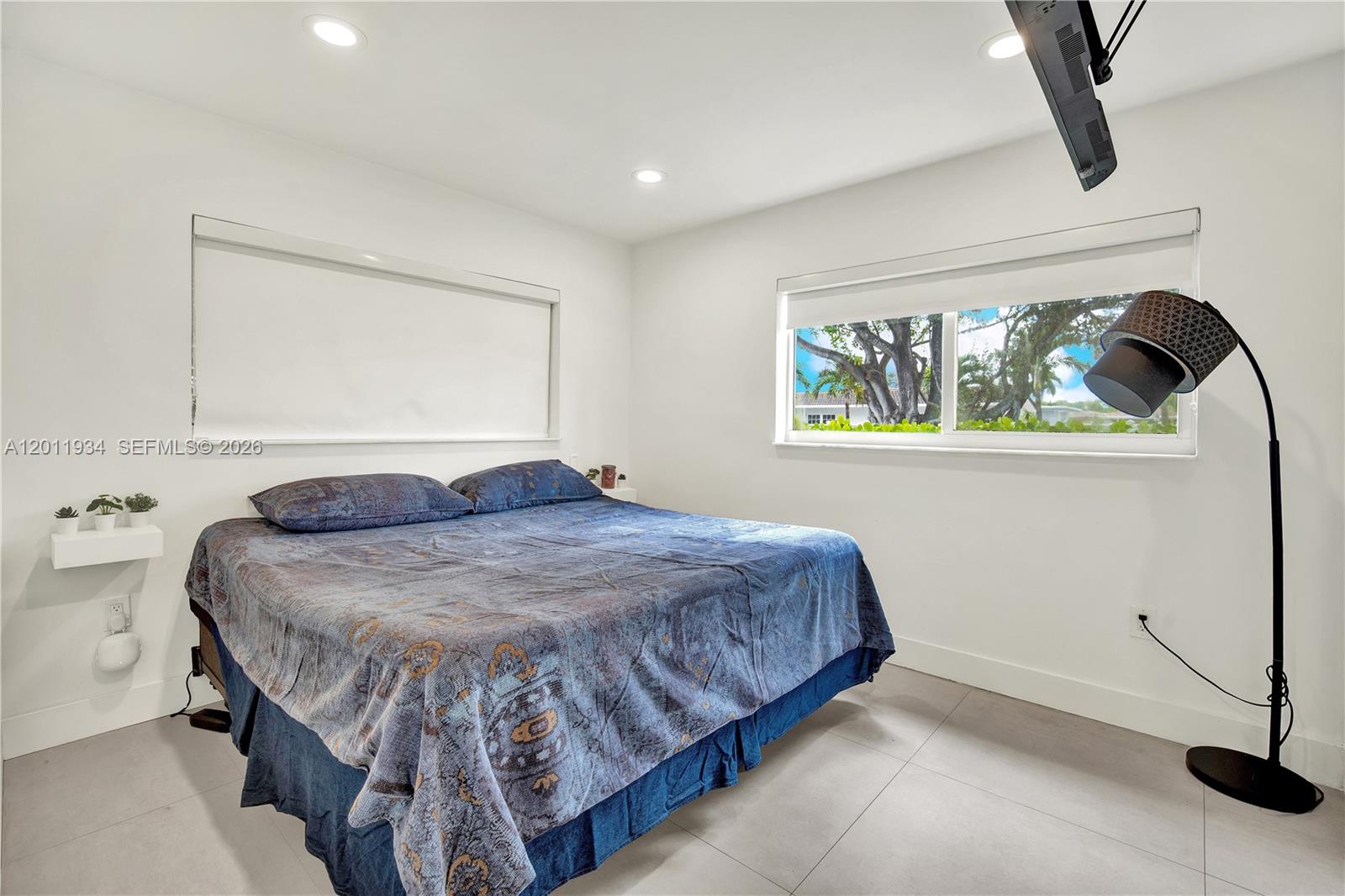 21015 NE 19th Court
