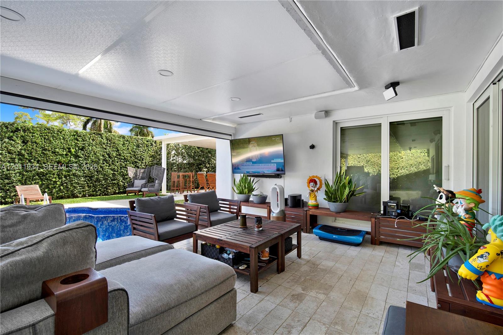 21015 NE 19th Court