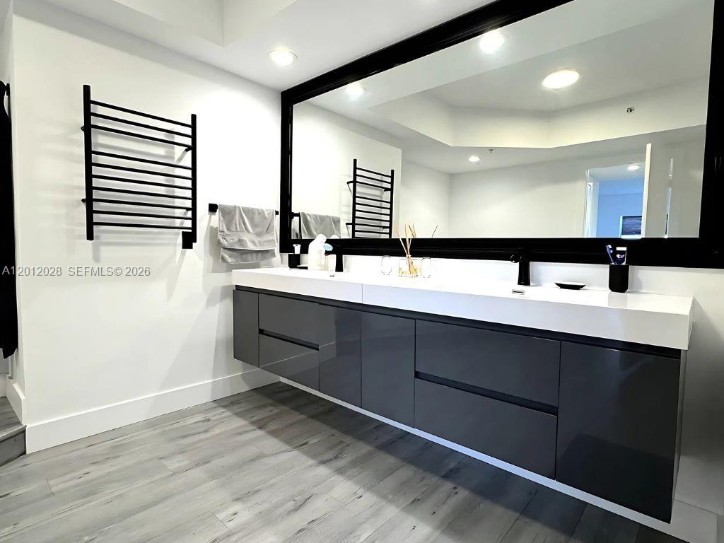 14951 Royal Oaks Lane