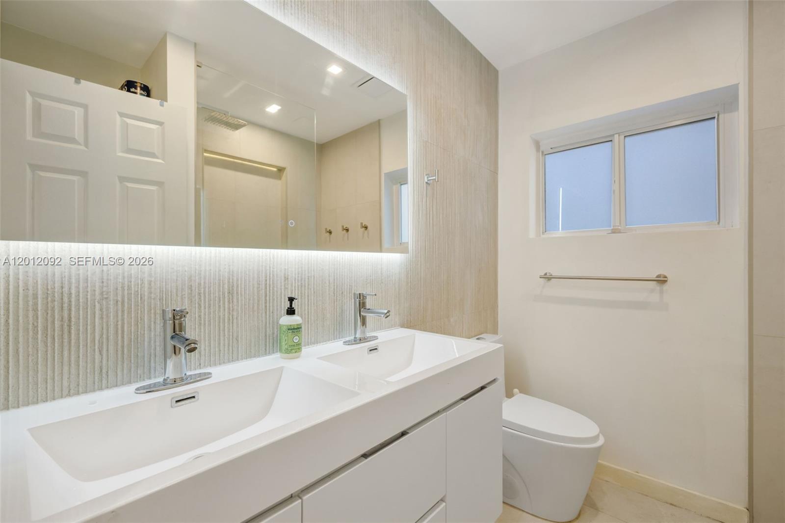 830 NE 72nd Street