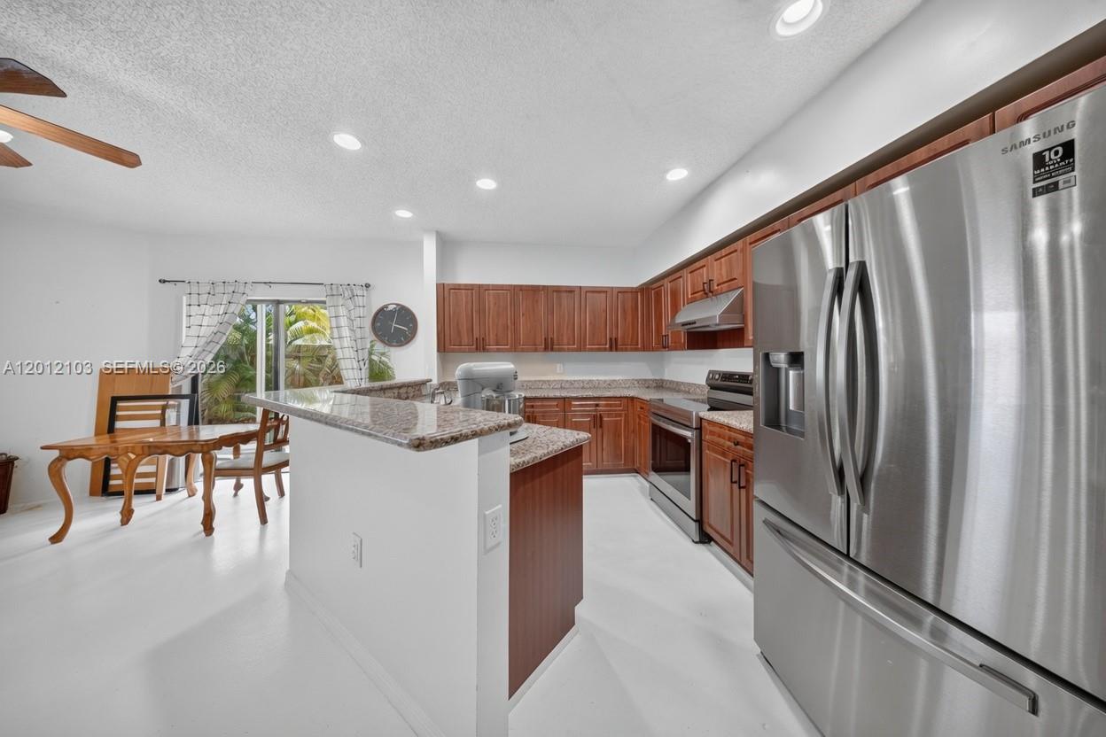 2334 SE 24th Avenue