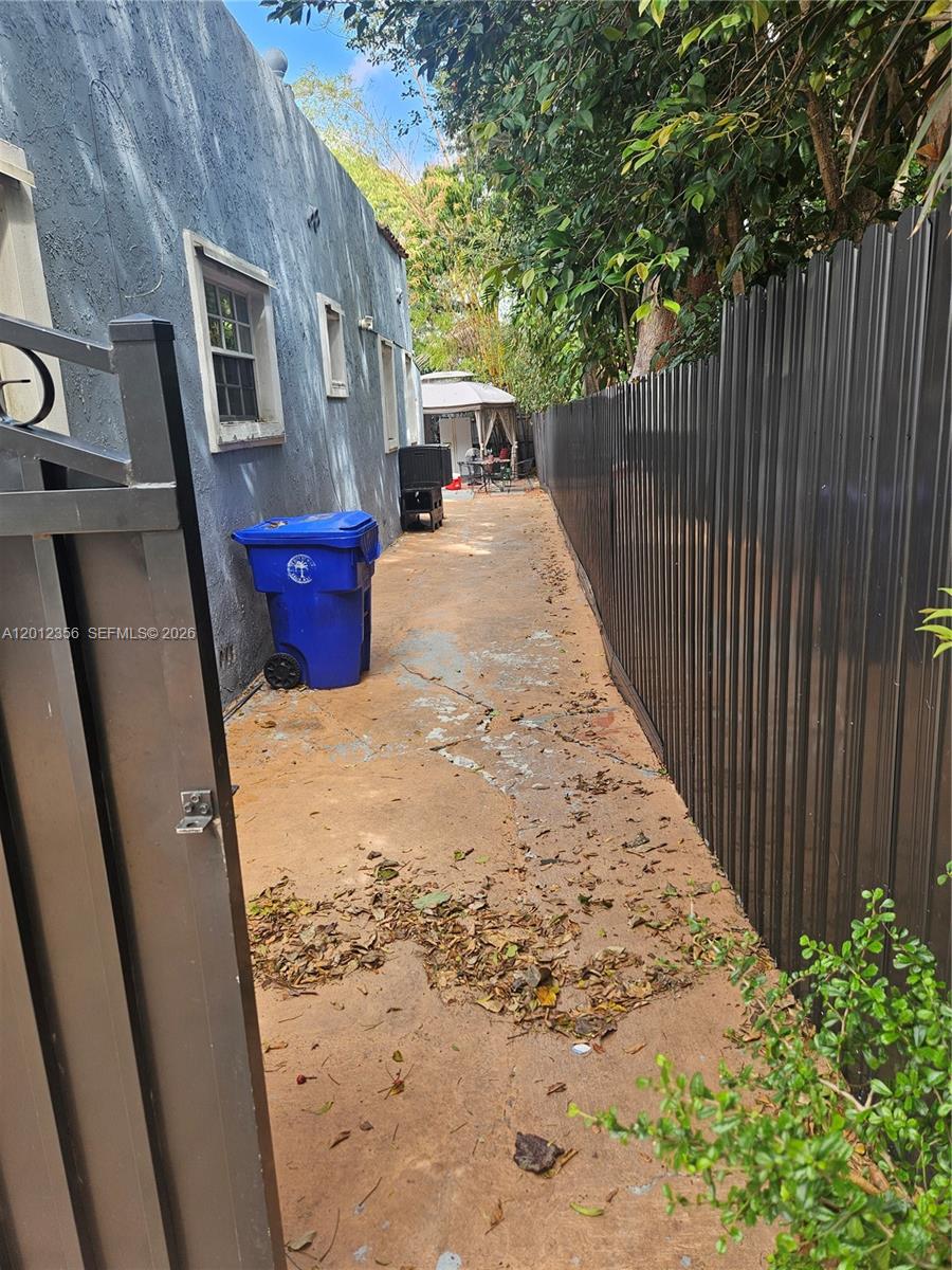 2231 NW 4th Terrace