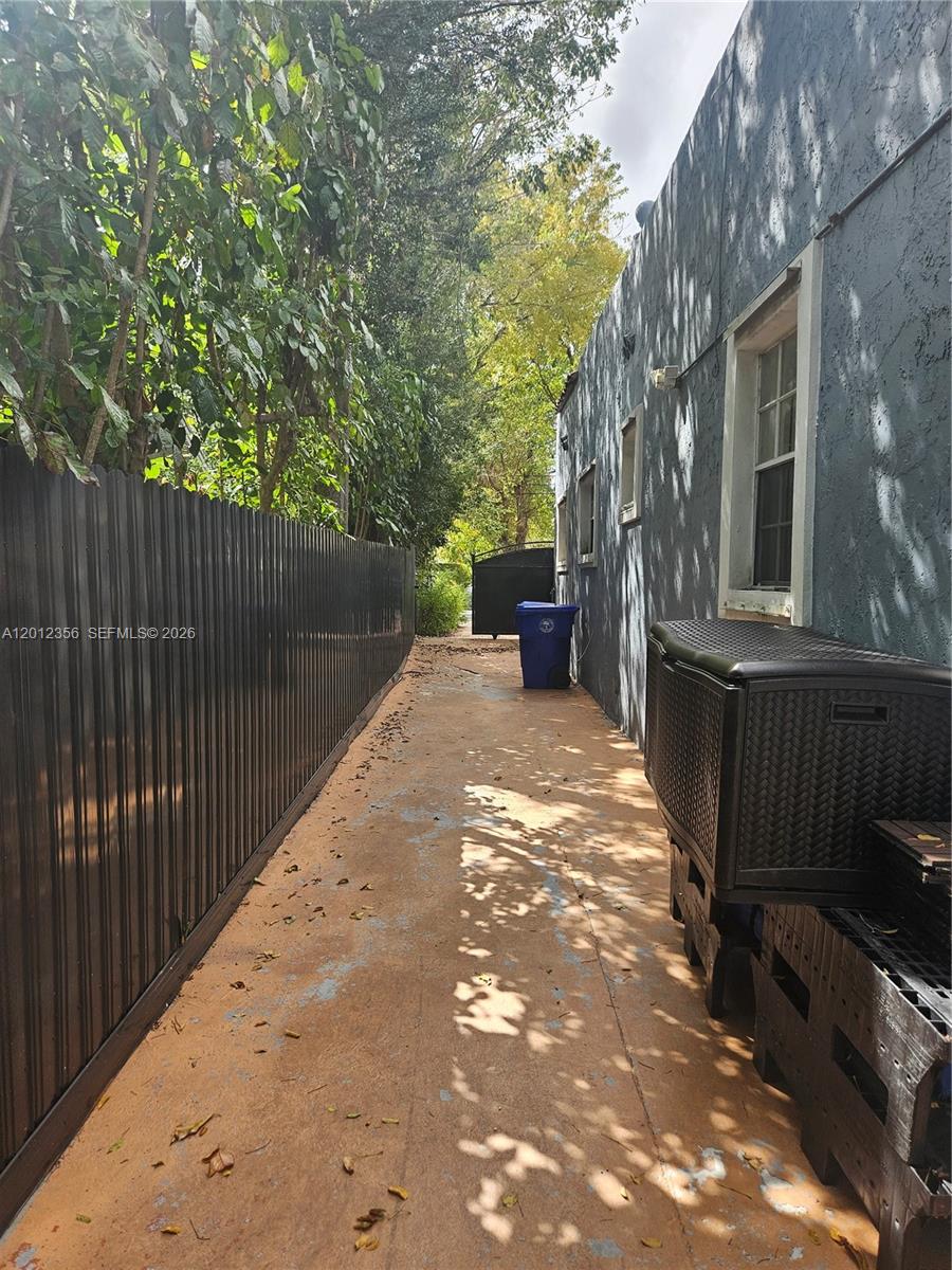 2231 NW 4th Terrace