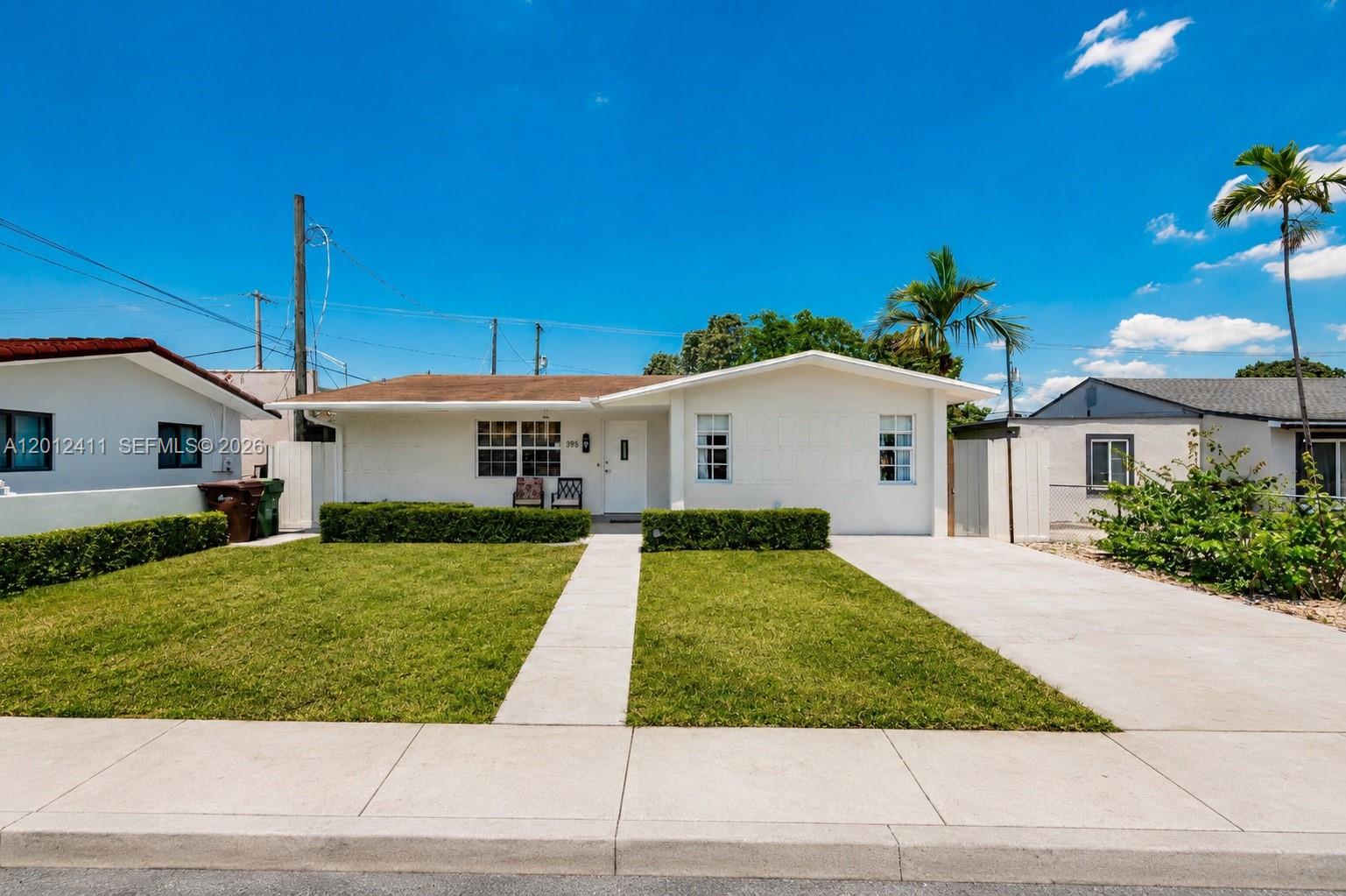 395 W 39th Place