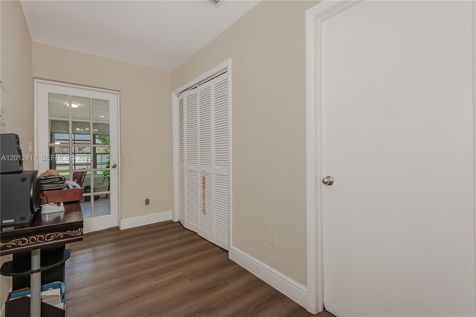 395 W 39th Place