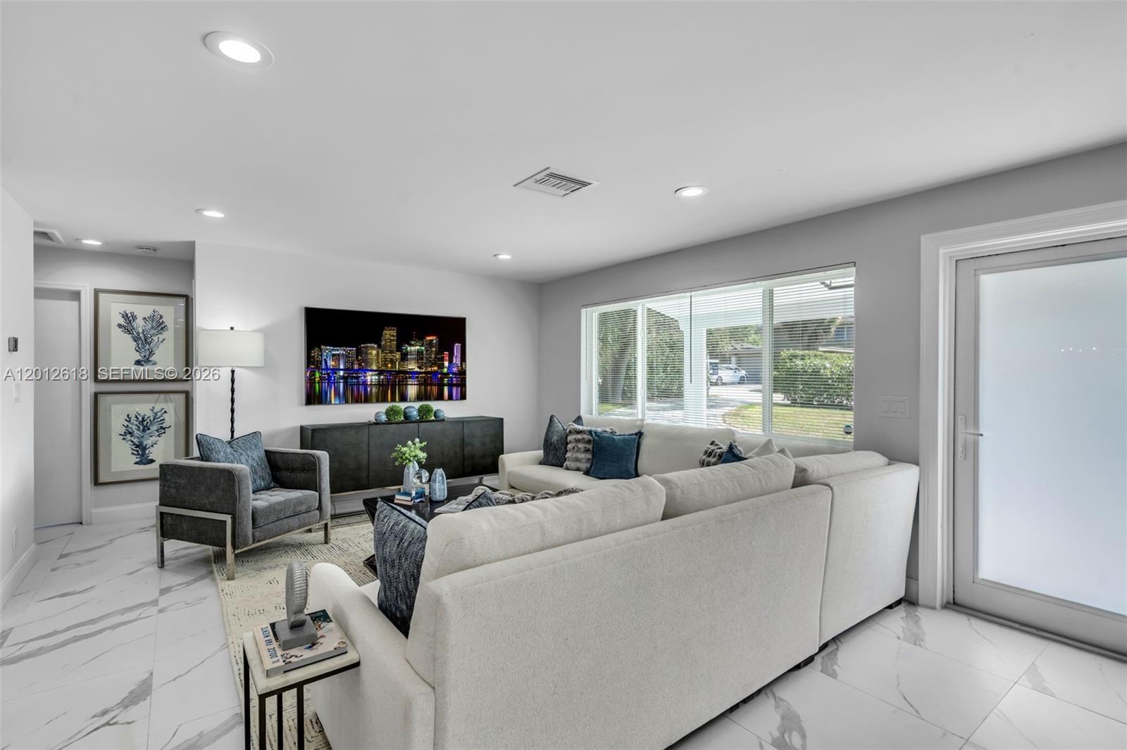465 NW 11th Street