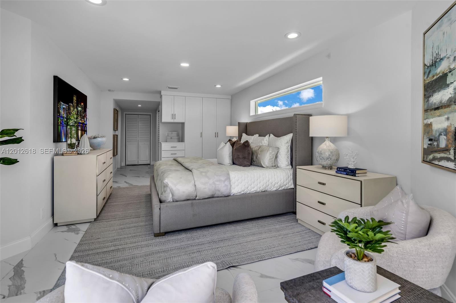 465 NW 11th Street