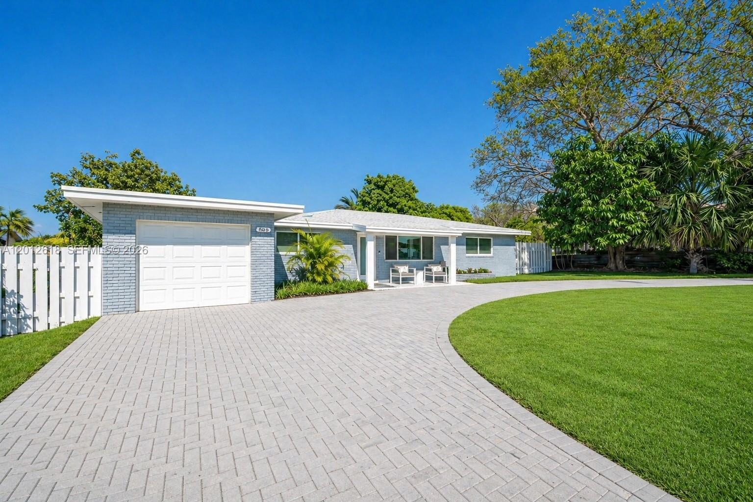 465 NW 11th Street
