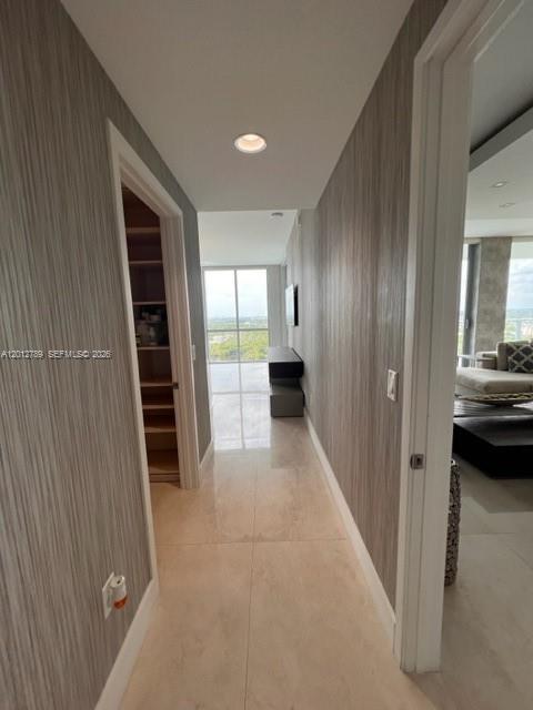 17111 Biscayne Boulevard
